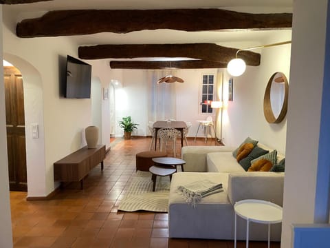 Appartement Duplex Le Mimosa Parking Gratuit vue exceptionnelle Apartment in Grasse