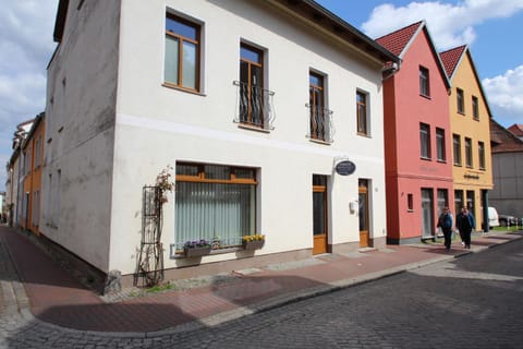 Property building, Neighbourhood, Street view