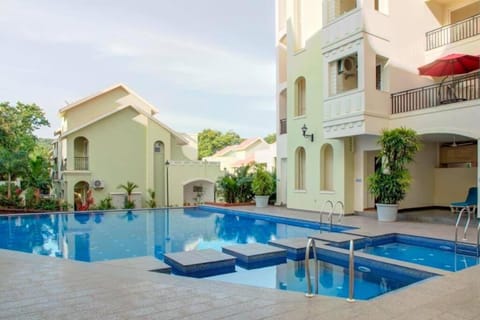 Property building, Pool view, Swimming pool