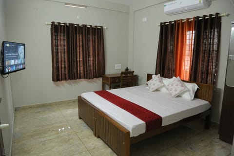 Bed, TV and multimedia, Bedroom, air conditioner