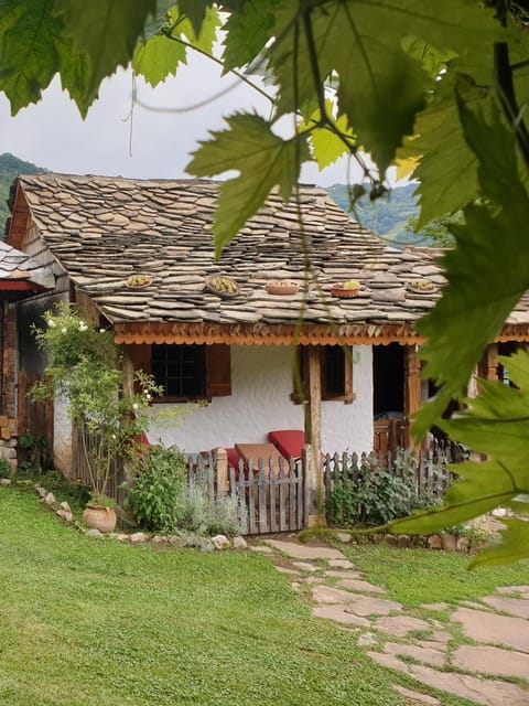 Drinsko selo Ovčinja Apartment in Zlatibor District, Serbia