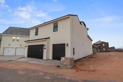 Dune-our-thing at Sand Hollow House in Hurricane