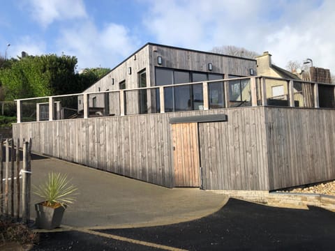 les yeux dans l'eau, PERROS GUIREC, Trestraou House in Perros-Guirec