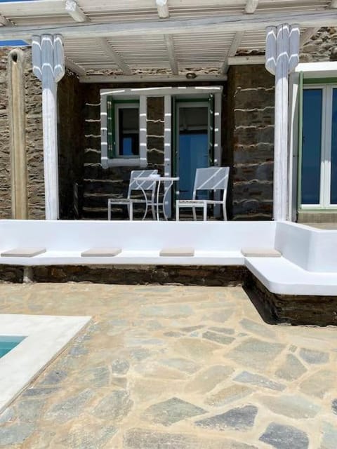 Villa with infinity pool and exceptional sea view House in Kea-Kythnos