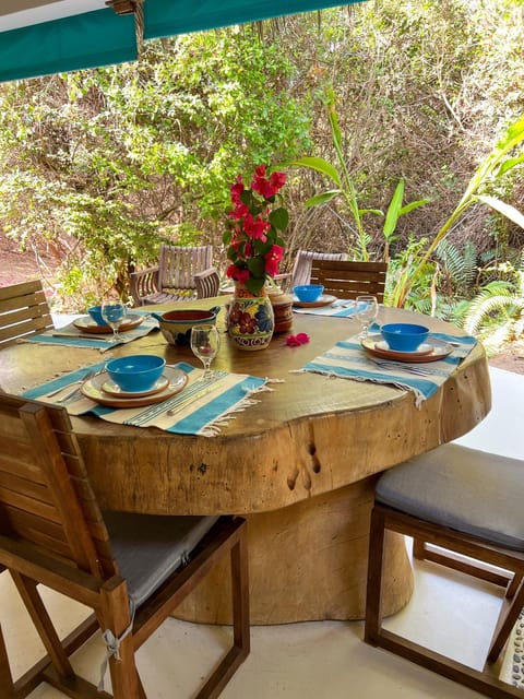 Patio, Dining area, Garden view