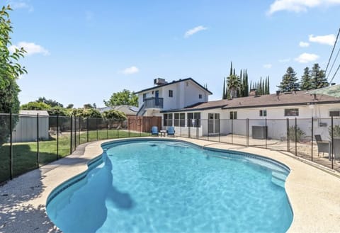 Pool view, Swimming pool