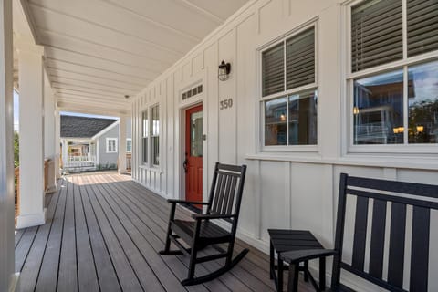 Patio, Day, View (from property/room), Balcony/Terrace