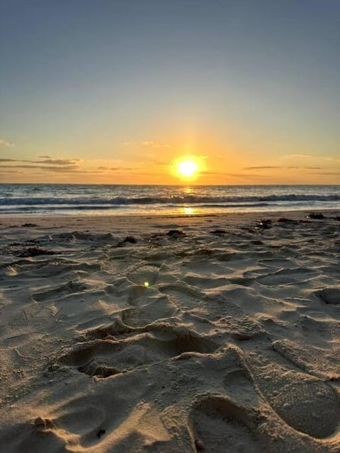 Nearby landmark, Natural landscape, Beach, Sunrise