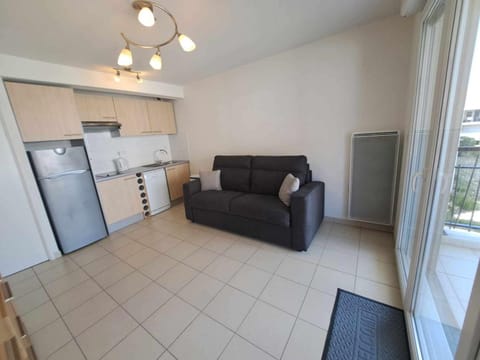 Appartement T2 avec Terrasse, Piscine et Parking Privé - Marseillan - FR-1-326-826 Apartment in Marseillan