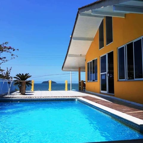 Property building, Day, Pool view, Swimming pool