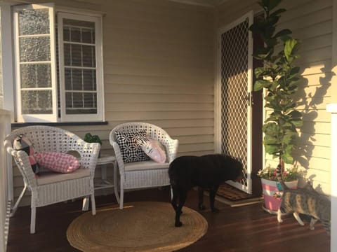 Rose Cottage House in Indooroopilly