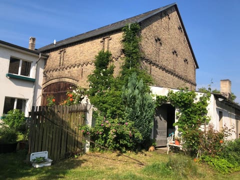 Gartenblick im Schwalbennest Apartment in Wandlitz