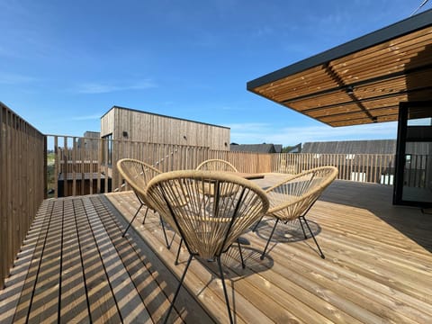 Patio, View (from property/room), Balcony/Terrace