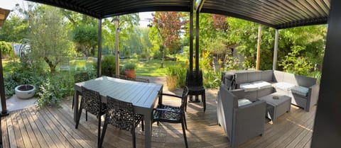 Patio, Dining area, Garden view