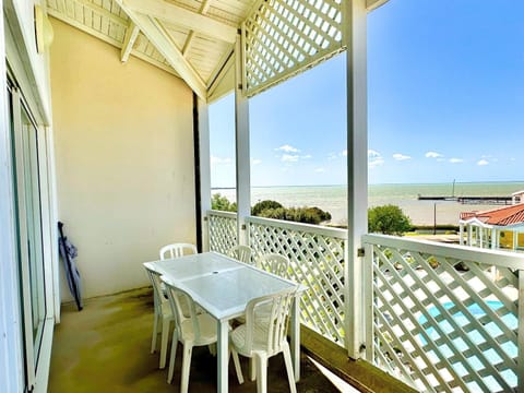 Patio, Day, View (from property/room), Balcony/Terrace, Balcony/Terrace, Dining area, Sea view