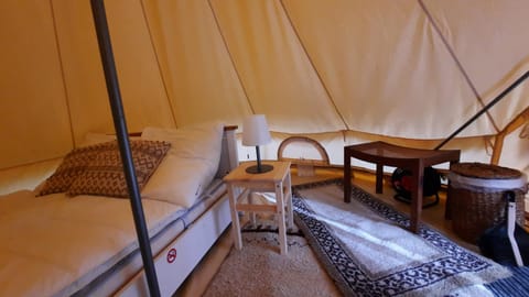 Glamping im 4 m Zelt auf dem Bauernhof Luxury tent in Walsrode