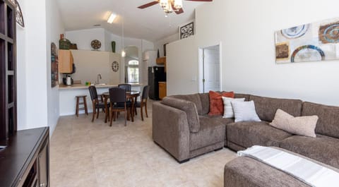 Aviana resort near Disney, private pool home, free WiFi, washer and dryer and more House in Loughman