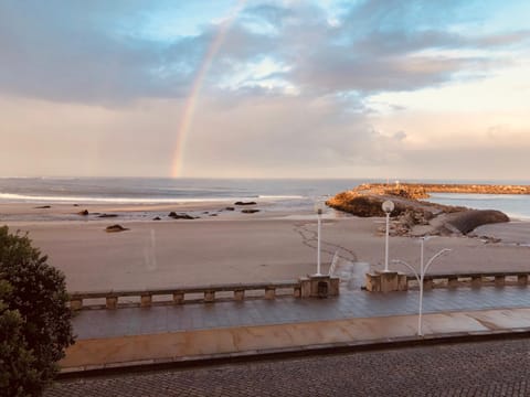 Nearby landmark, Natural landscape, Balcony/Terrace, Beach, Sea view, Sunset