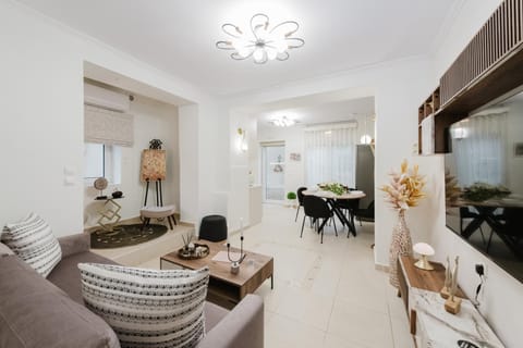 Living room, Decorative detail, Decorative detail, Dining area