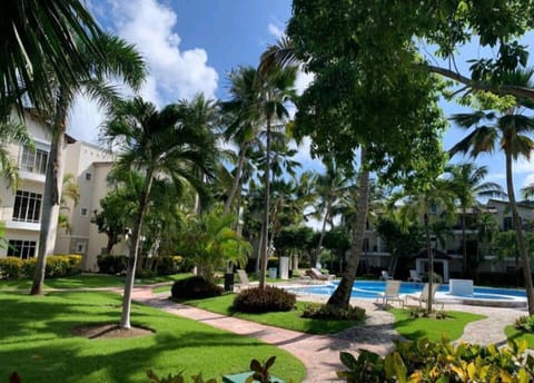 Garden view, Pool view