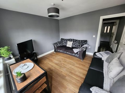 Queens Townhouse - 4 Bed Apartment in Copeland District