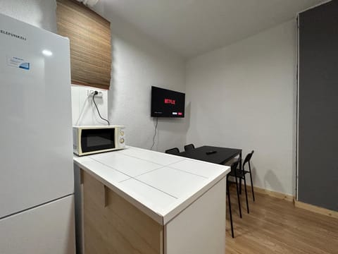 Dining area, minibar