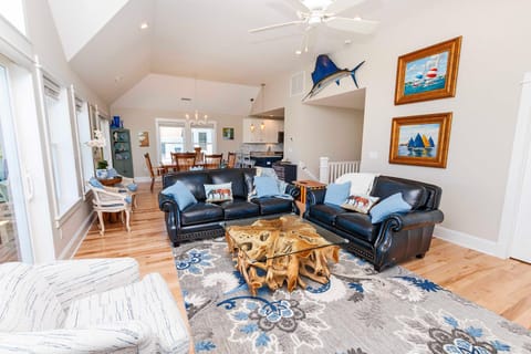 VOH1248, Sunset Cottage- Soundside, Community Pool, Sound Views House in Corolla