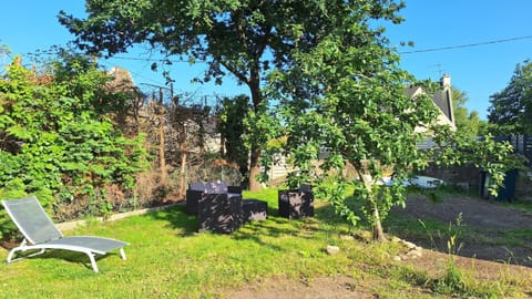 Garden view, sunbed