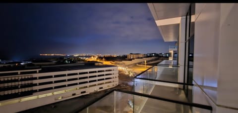 Night, Balcony/Terrace