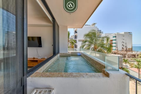 Oceanview 1 BR Condo - Private Jacuzzi - Rooftop Apartment in Bucerias