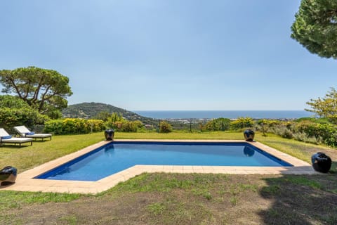 Natural landscape, Garden, Sea view, Swimming pool