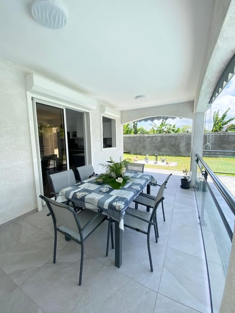 Balcony/Terrace, Garden view