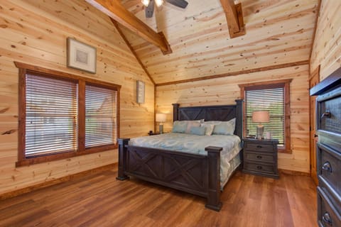 Serenity Mountain Pool Lodge by Eden Crest Chalet in Sevierville