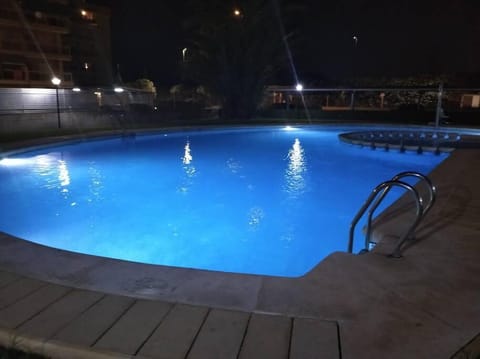 Apartamento con piscina a 200 metros playa Appartement in Daimús