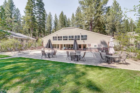 2 Mi to Beach Inviting Incline Village Escape Apartment in Incline Village