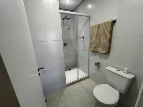 Apto com 1 Dormitório, Garagem, Tv Smart, Varanda, Piscina no Bethaville Barueri Apartment in Santana de Parnaíba