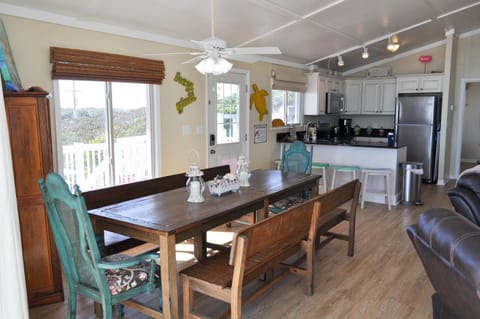 Sunray Cottage House in Topsail Beach