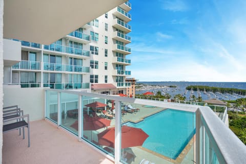 Fabulous 2 bedroom in Heart of Grove Apartment hotel in Coconut Grove