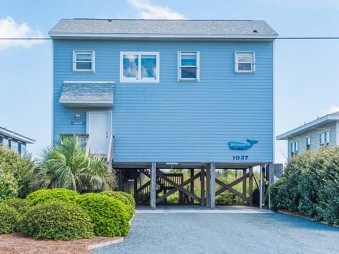 Sweet Surrender House in Topsail Beach