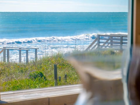 Tackle Box House in Topsail Beach