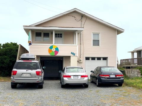 The Playhouse House in Topsail Beach