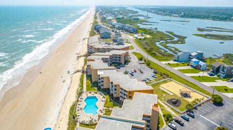 A Wave From It All Apartment in North Topsail Beach