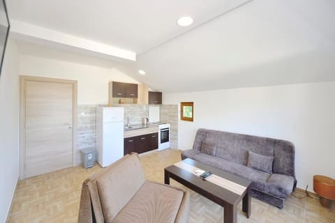 Peaceful Sea View Suite Apartment in Dobrota