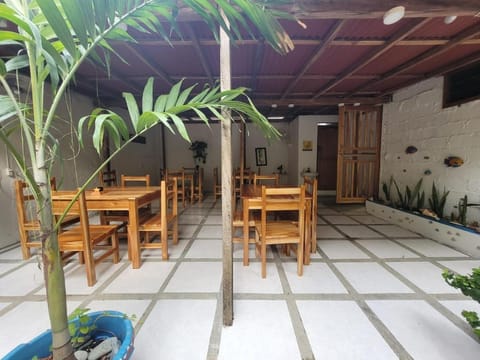 Restaurant/places to eat, Dining area