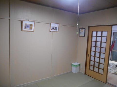 駅徒歩5分どこへも大阪駅へ直結どこへもすぐの大型庭付GlampingHouse Apartment in Osaka