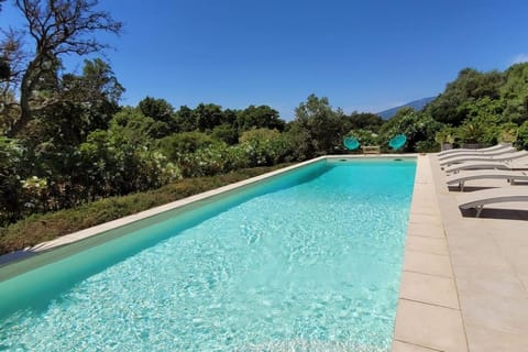 Villa Olmeccia piscine 14 m, clim, plein Sud Villa in Porto-Vecchio