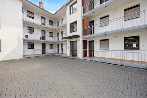 Inner courtyard view