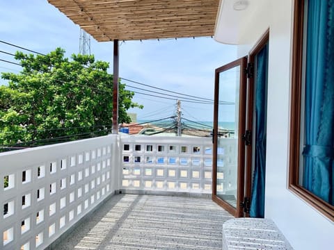 Day, Natural landscape, View (from property/room), Balcony/Terrace, Sea view