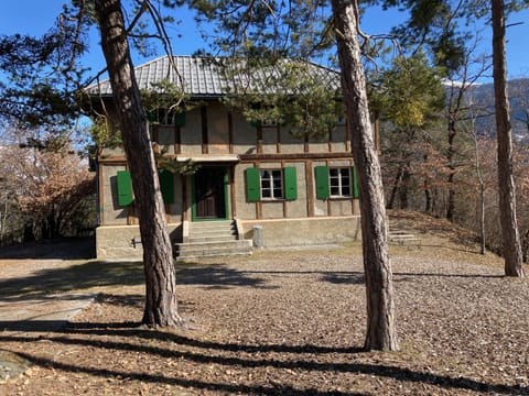 Property building, Natural landscape, Garden