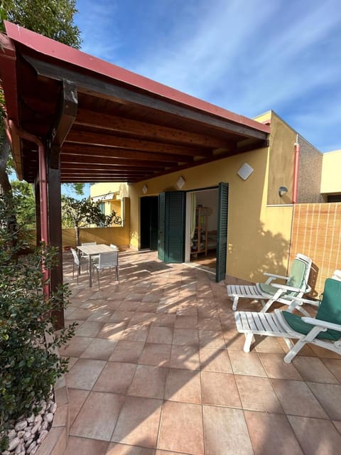 Patio, Day, View (from property/room), sunbed